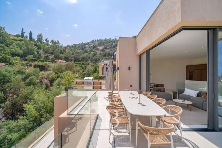 THÉOULE-SUR-MER - VILLA CONTEMPORAINE VUE MER