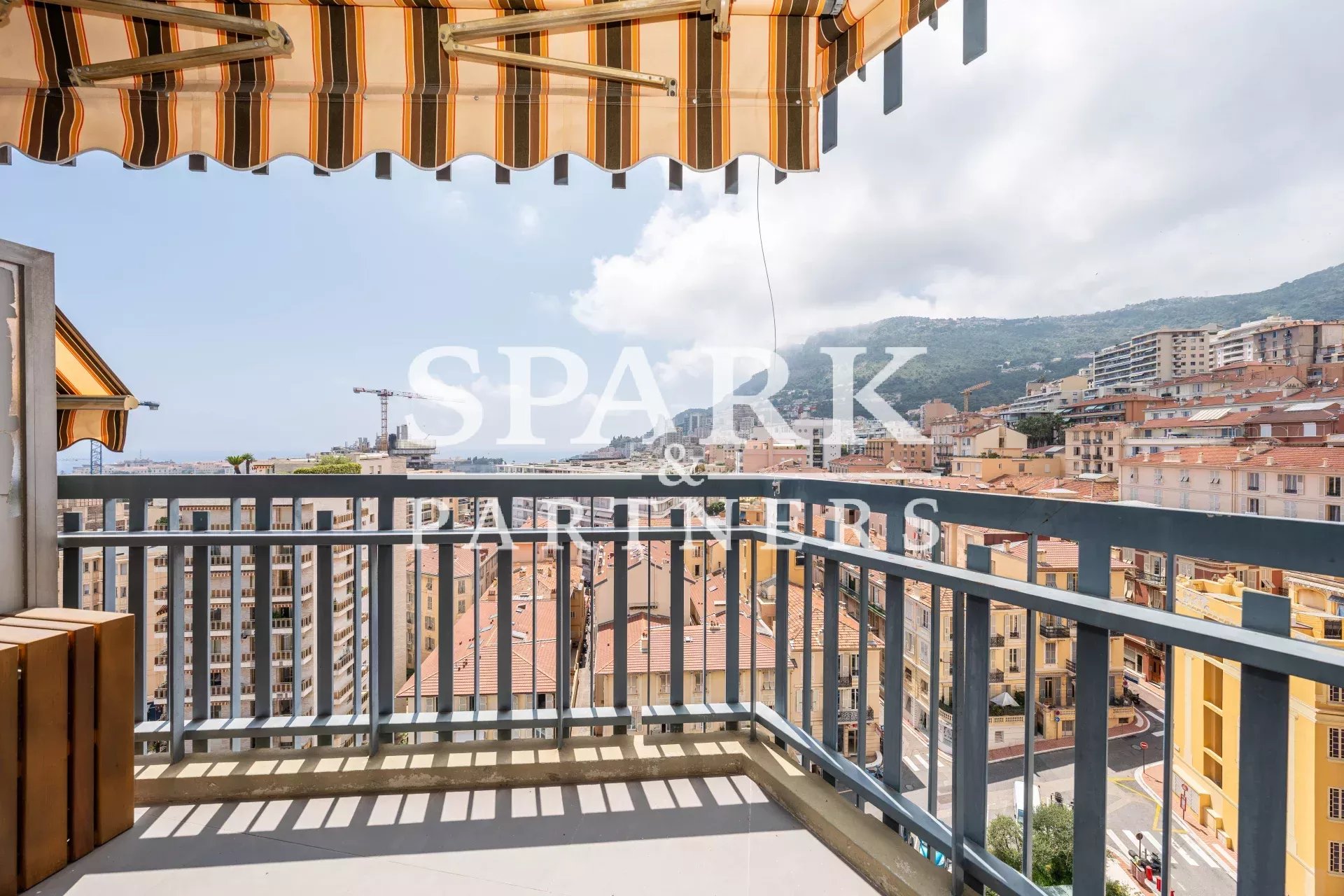 Superbe appartement de 2 pièces entièrement rénové
