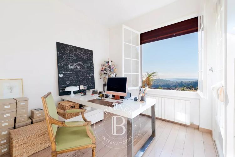 Vence – Propriété de prestige vue mer panoramique, piscine, centre-ville à pied
