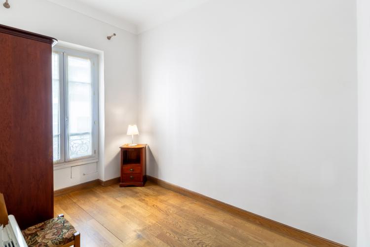 Villa Nel : 3 Pièces à Rénover avec Vue Mer et Cave