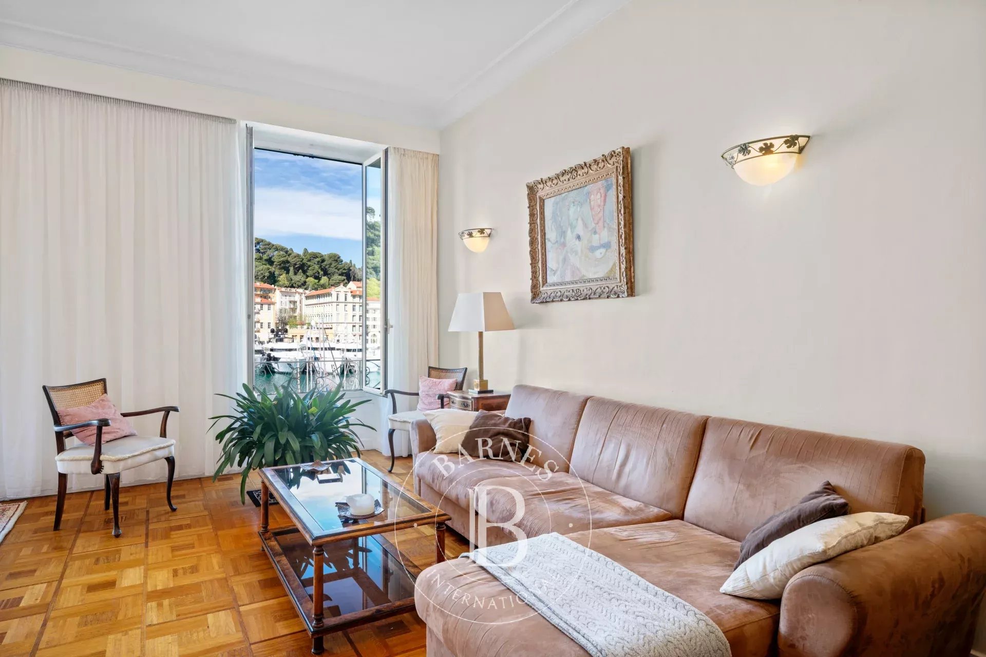 NICE – PORT LYMPIA – APPARTEMENT – VUE PANORAMIQUE SUR LE PORT