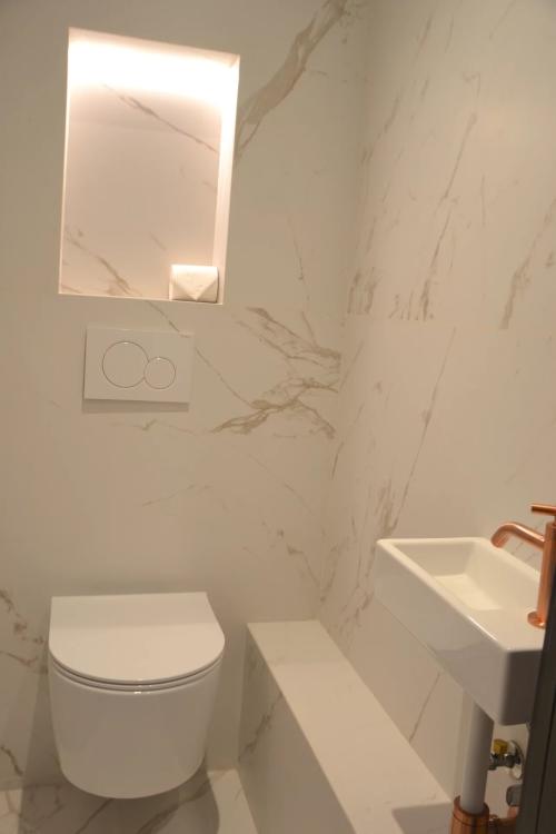 Appartement de 2 chambres rénové et meublé