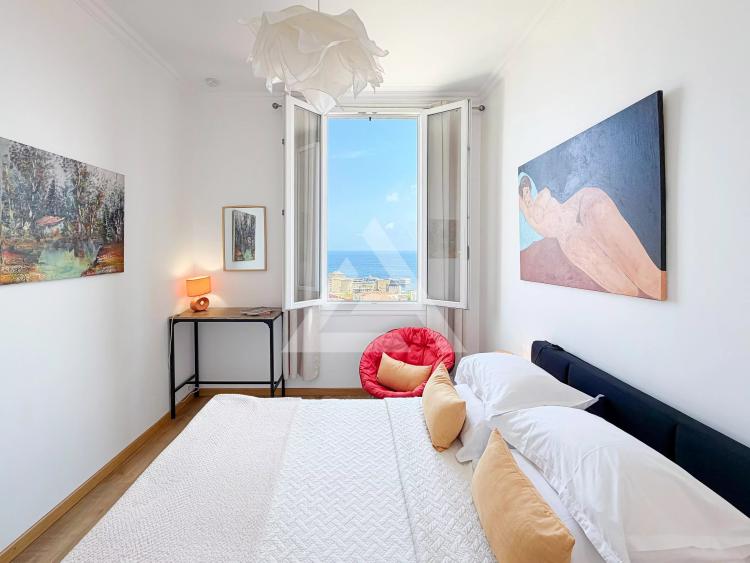 CAP D'AIL - 2 PIECES VUE MER - FRONTIERE MONACO