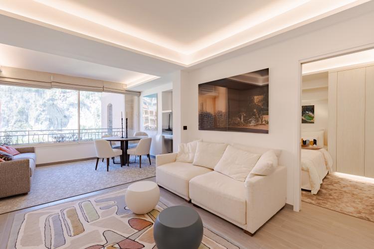 SOMPTUEUX 2 PIÈCES RENOVE & DÉCORÉ AVEC ÉLÉGANCE