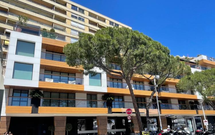 PORT HERCULE: bureau de 13m2 en location