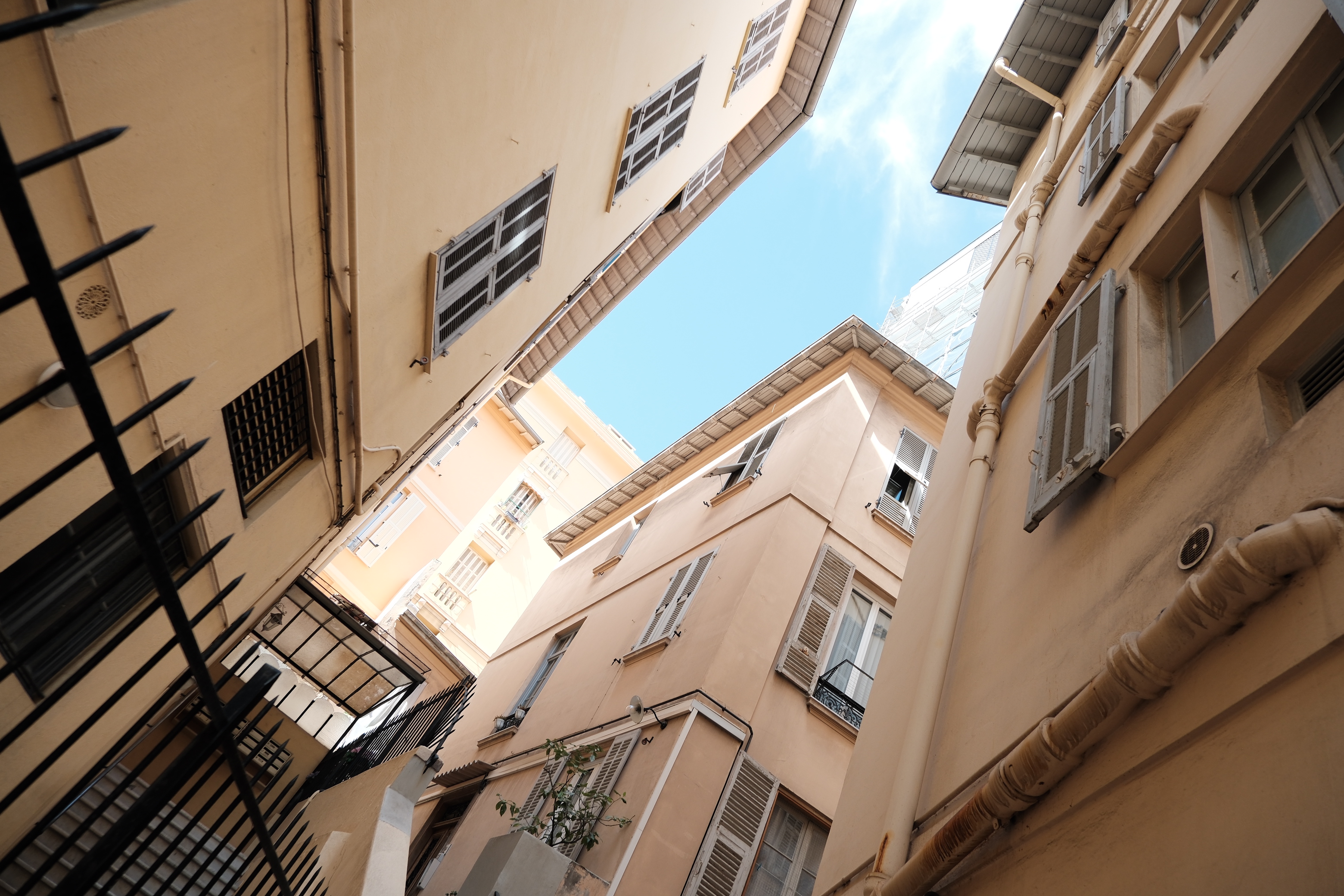 MONEGHETTI - APPARTEMENT SOUS LOI AU CALME ABSOLU DANS UN PETITE COPROPRIETE - 3P - VILLA MONICA