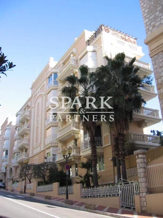 Monaco - la Rousse - Emplacement de parking
