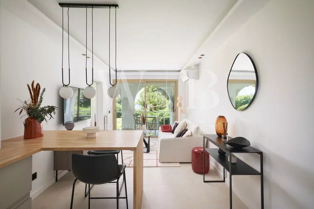 Cannes, la Californie - 2 Pièces contemporain dans résidence de grand standing avec piscine intérieure