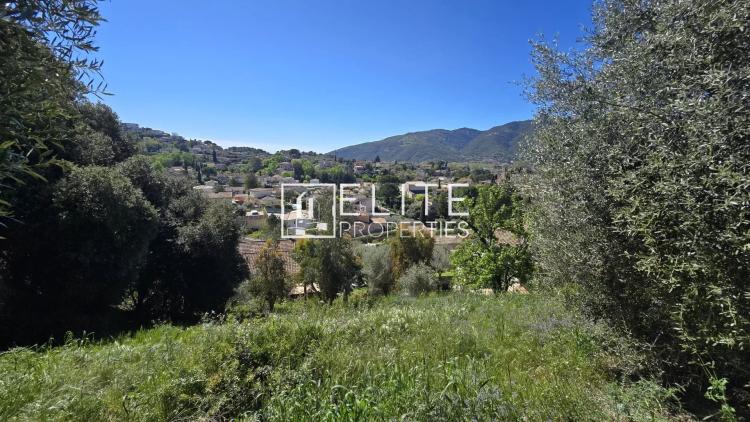 TERRAIN CONSTRUCTIBLE 913m² AU CALME PEGOMAS