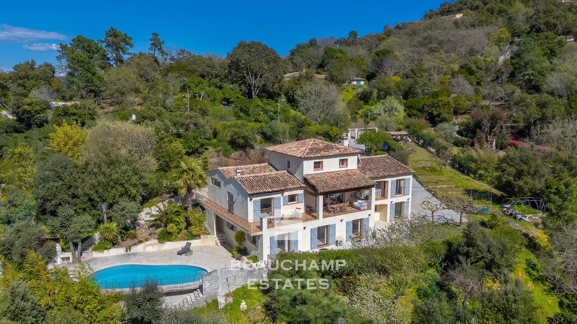 Villa provençale 5 chambres - Fréjus