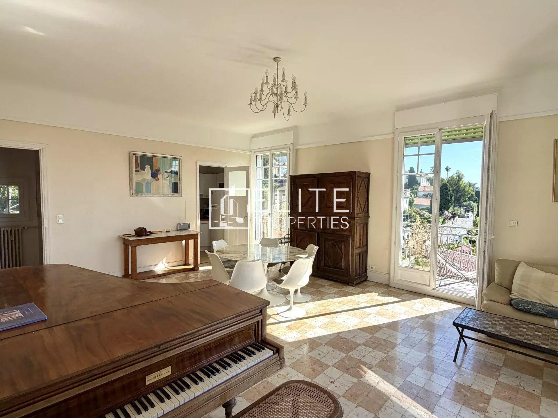 APPARTEMENT 3P DE 103m² - Vue mer - GRASSE