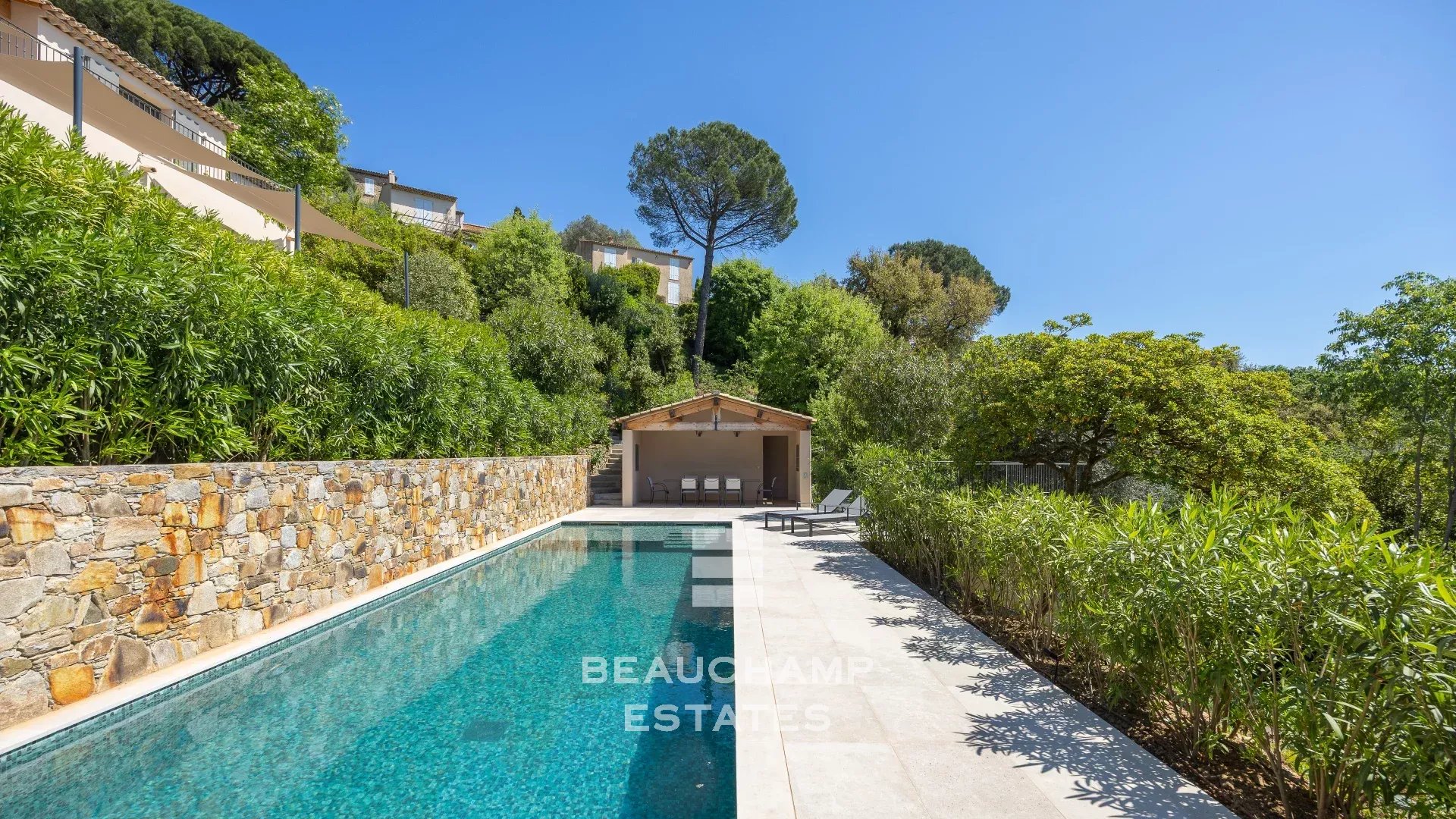 Villa néo-provençale avec vue panoramique - Gassin