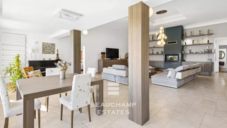 Co-Exclusivité - Villa néo-provençale 5 chambres avec piscine  - Nice Fabron