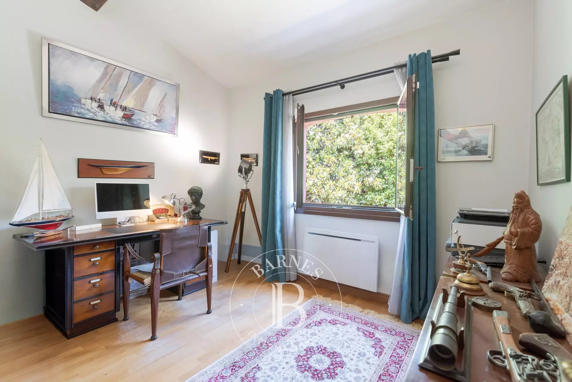 Vence – Villa au cœur d’un domaine fermé - 5 chambres - vue  village et collines