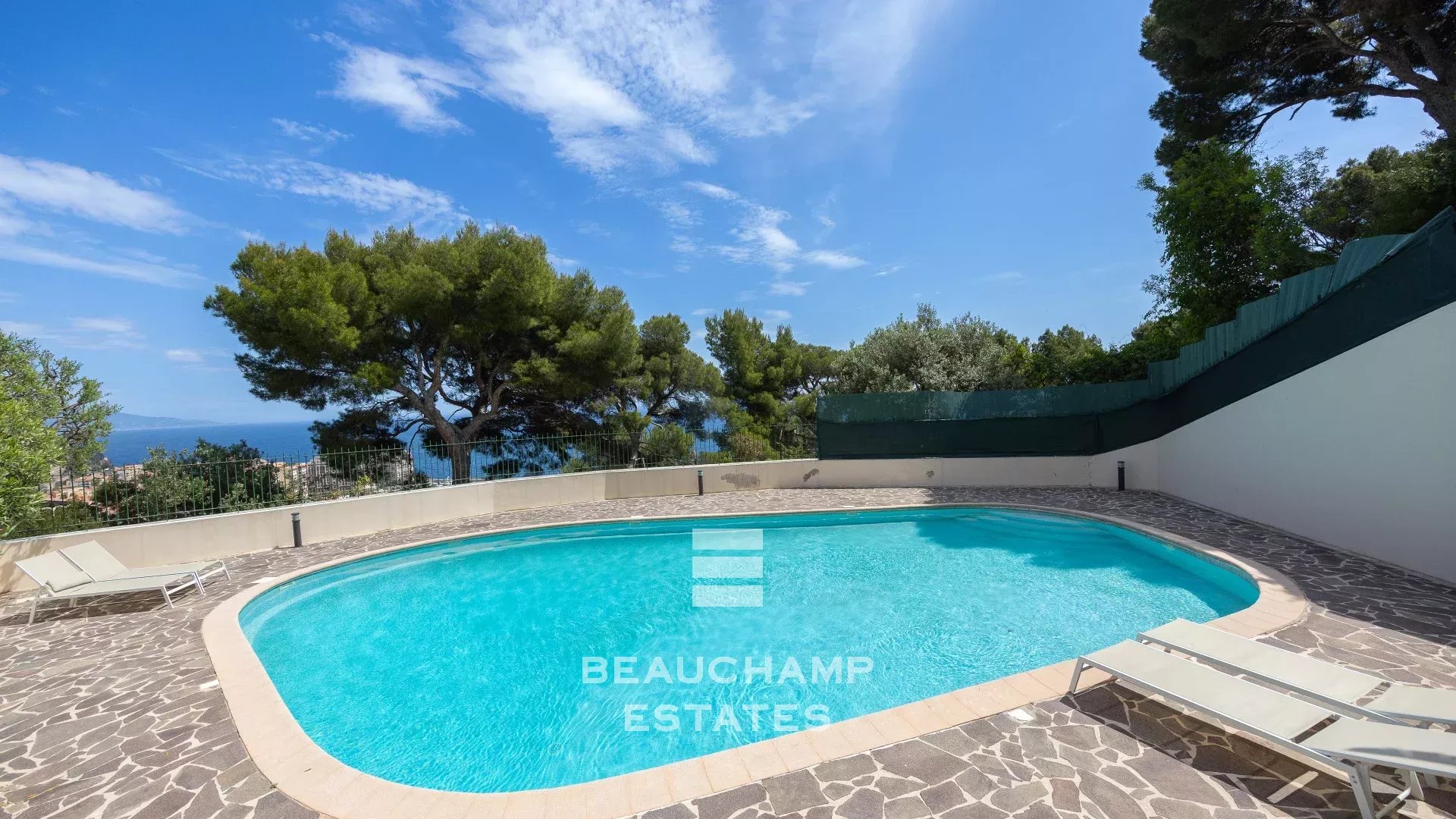 Appartement 2 pièces vue mer panoramique – Cap d’Ail