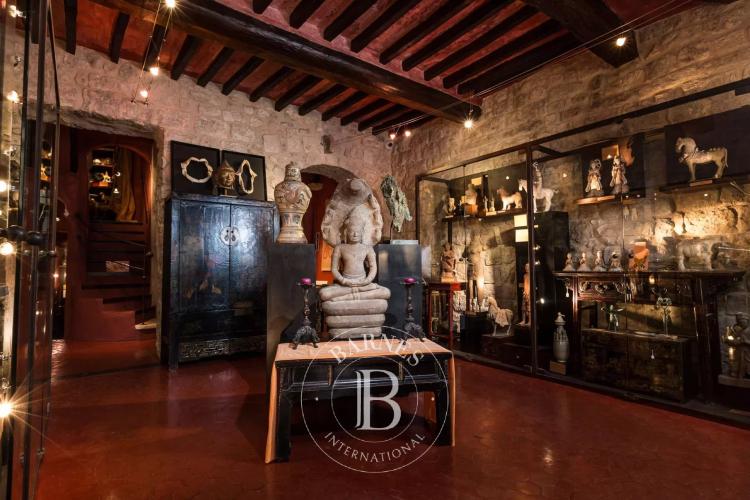 Saint Paul de Vence - galerie et appartement - emplacement exceptionnel