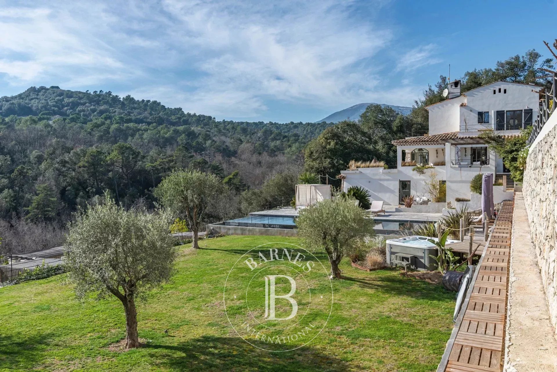 Saint-Paul-de-Vence – Domaine d’exception aux vues imprenables sur le Cap d’Antibes