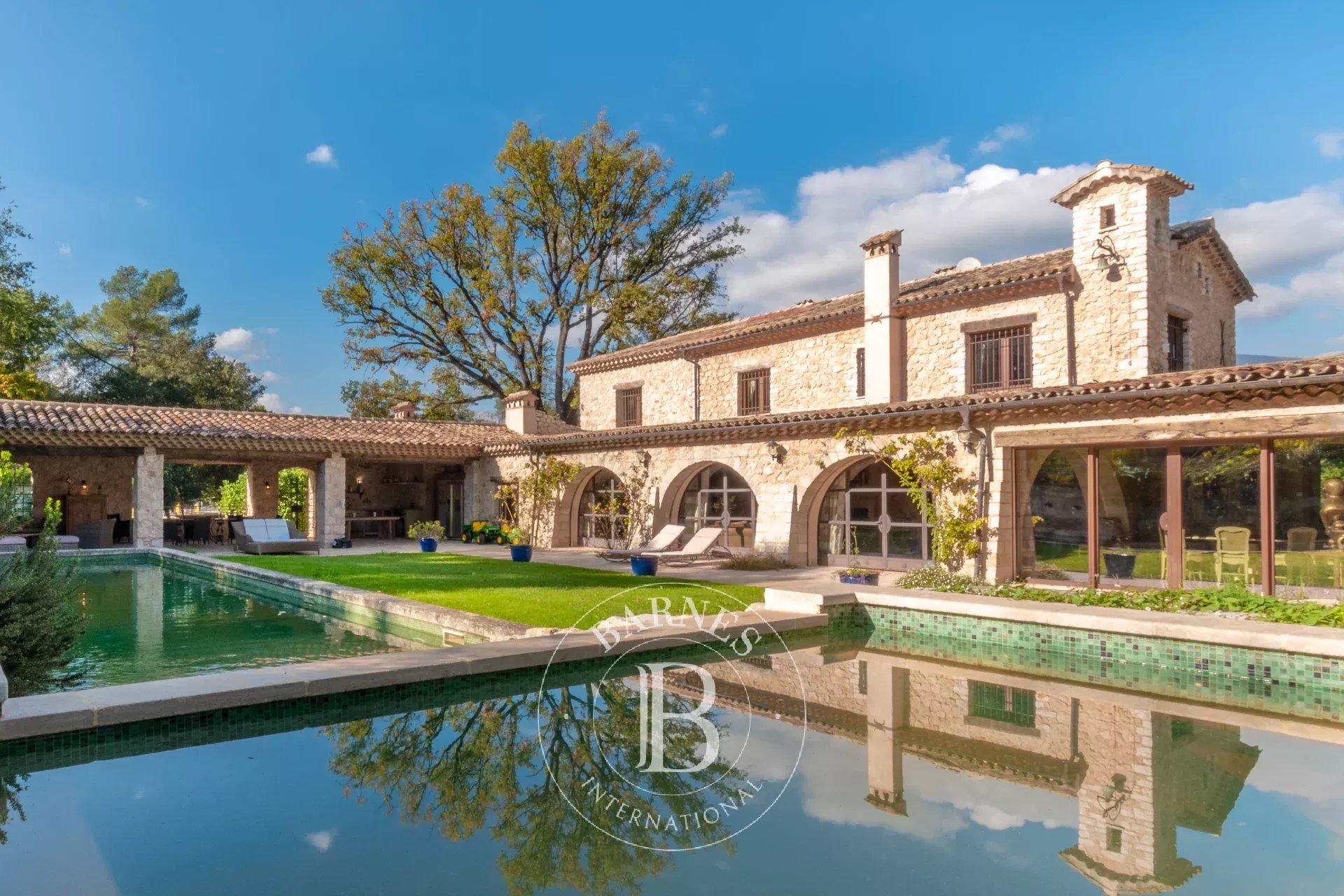 Entre Cannes et Monaco - Unique propriété équestre de près de 8 hectares avec bastide en pierre