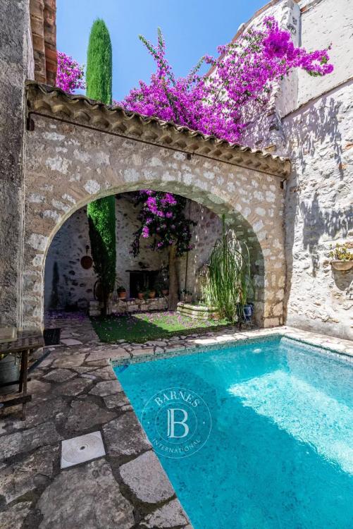 Exceptionnelle Maison de village au cœur de Saint-Paul de Vence