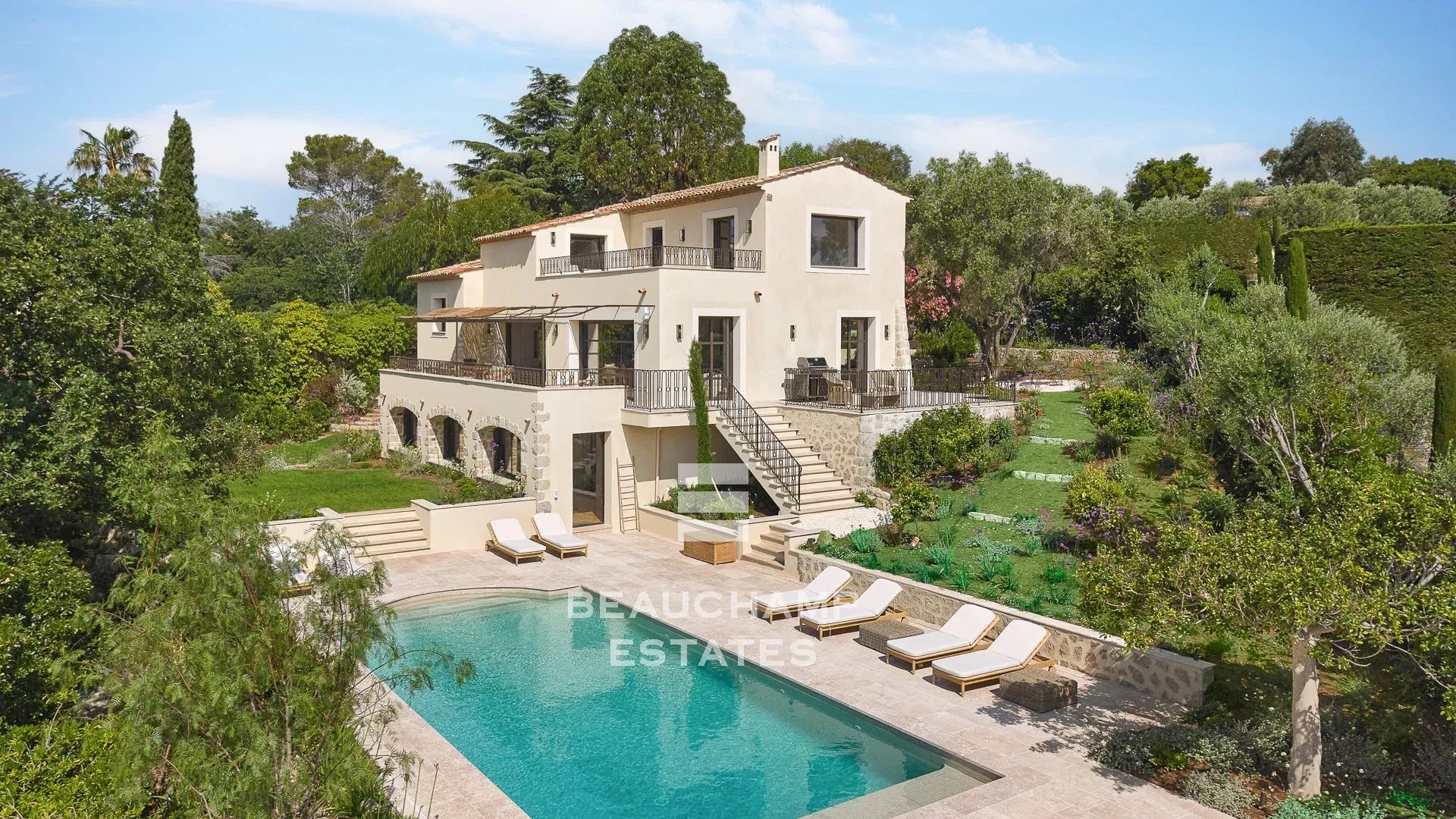 Villa néo-provençale 6 chambres avec piscine et vue mer - Super Cannes