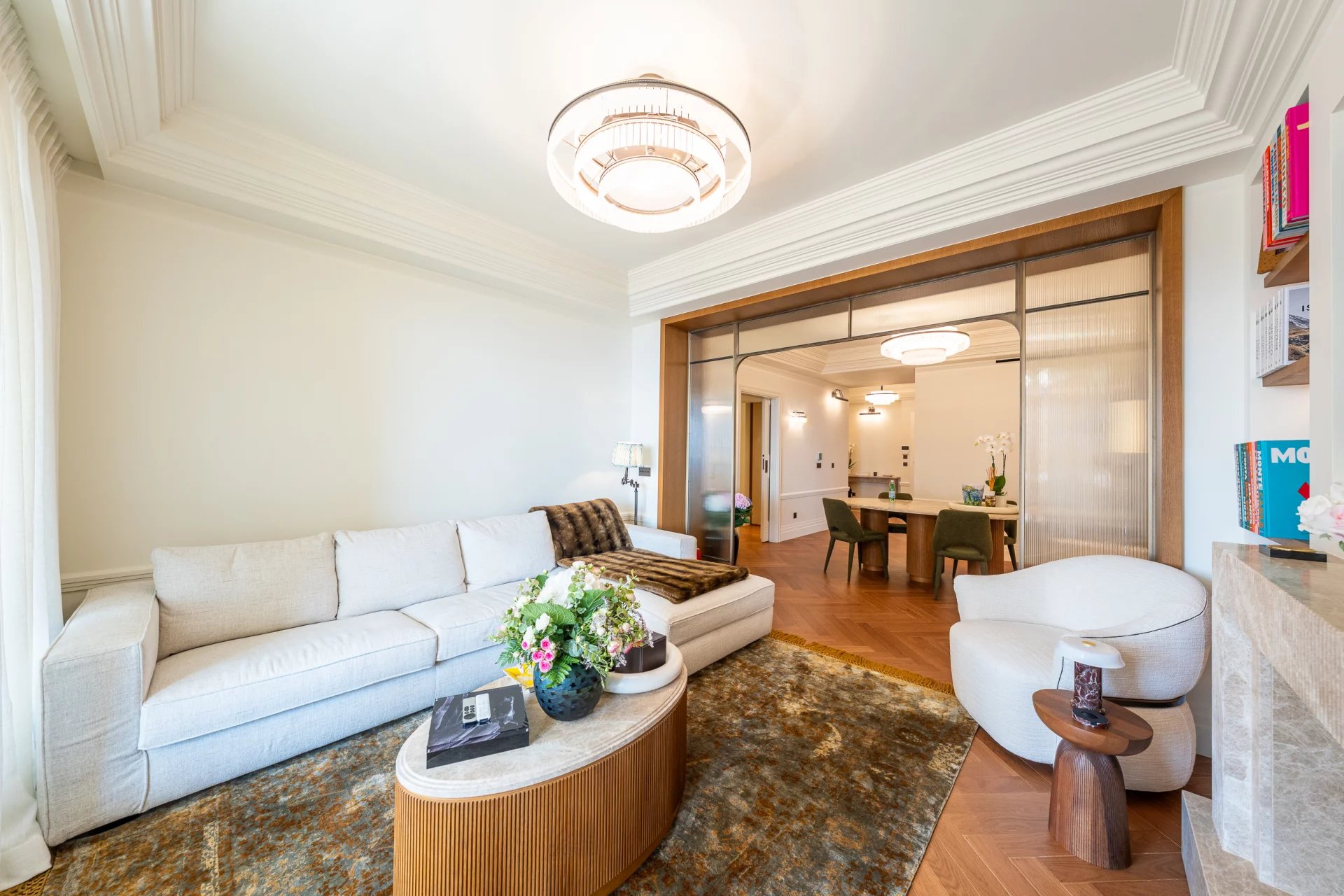 Appartement luxueusement rénové avec vue sur la mer