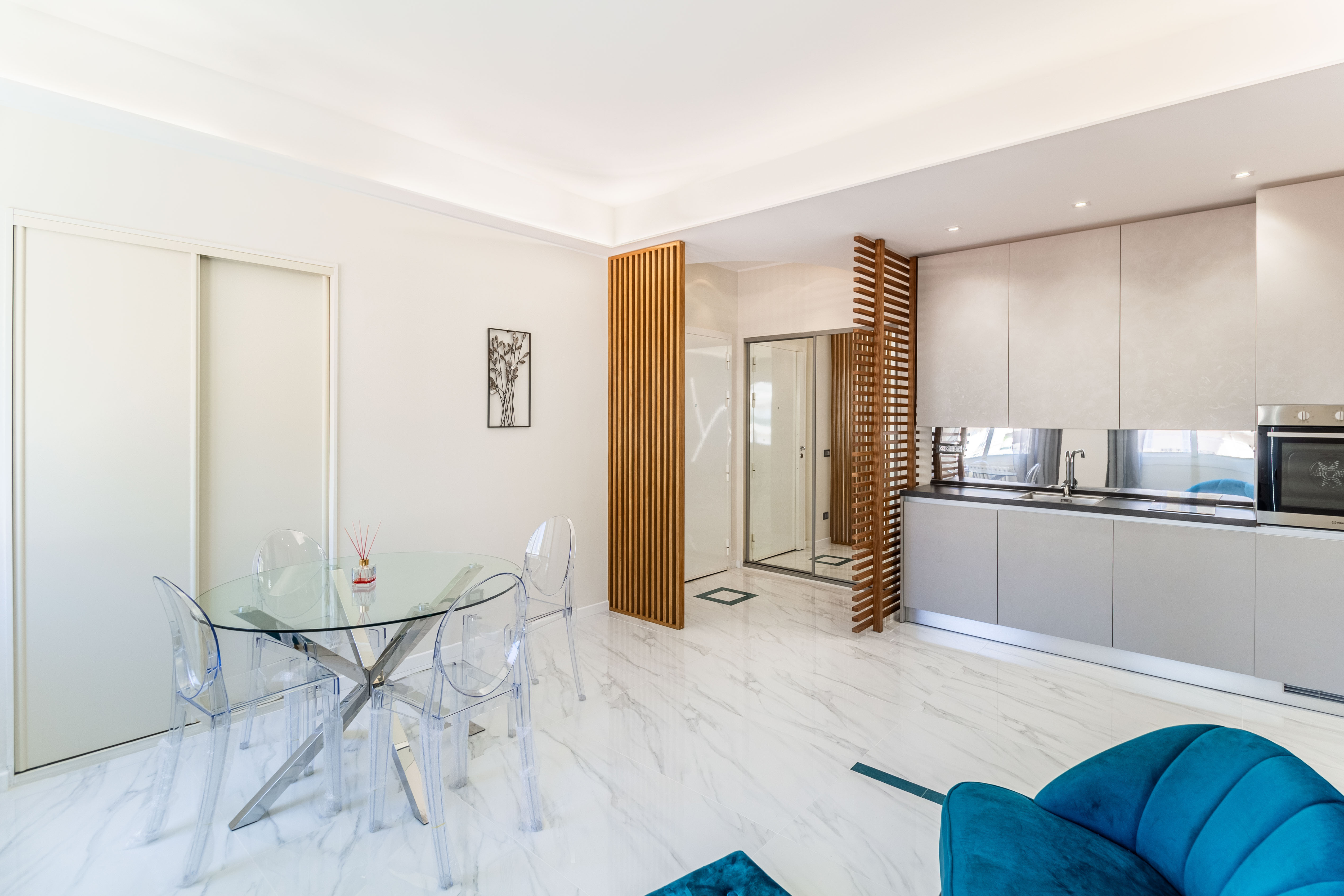 Le Continental: Appartement de 2 pièces meublé entièrement rénové
