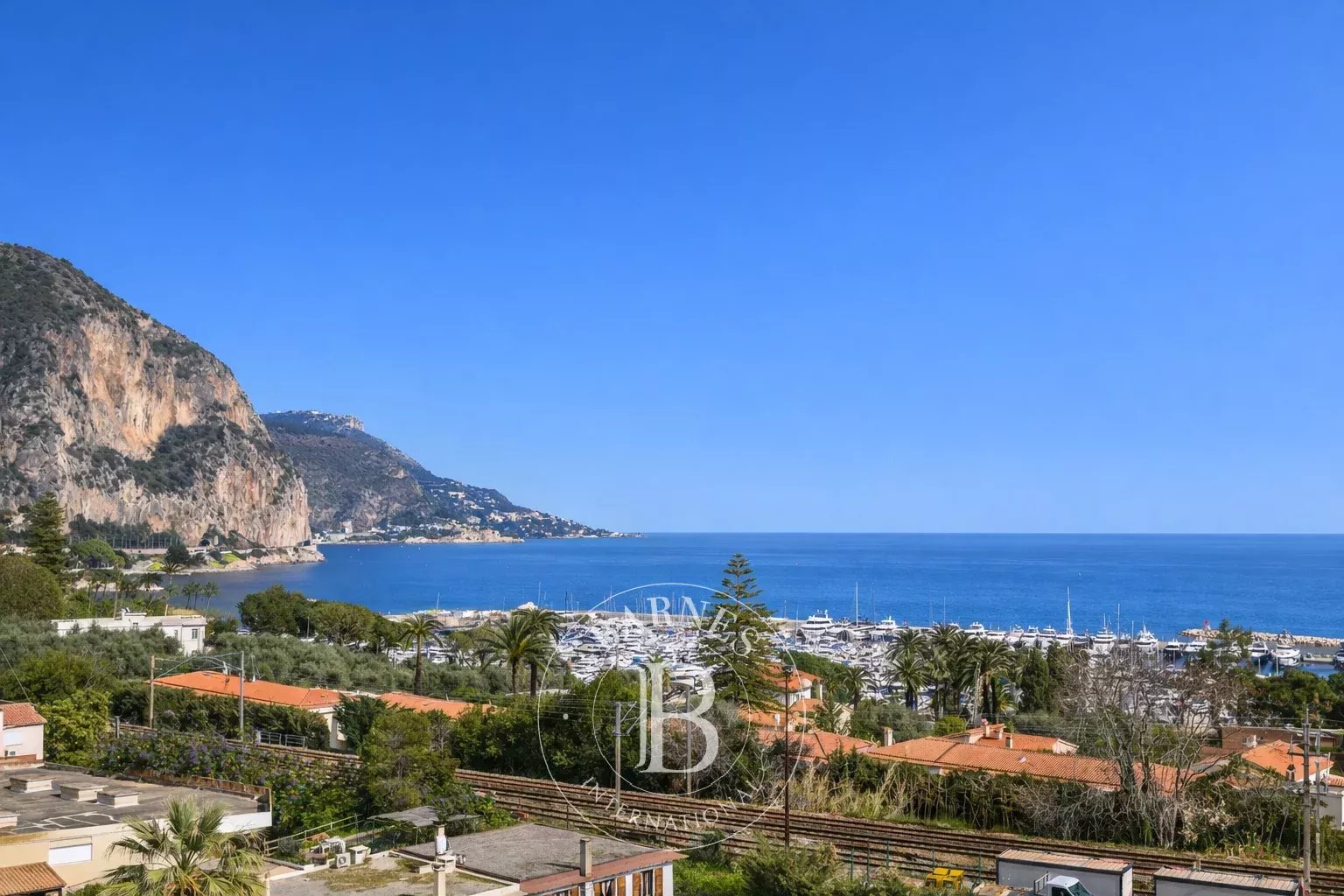 CO-EXCLUSIVITÉ – BEAULIEU-SUR-MER – DERNIER ÉTAGE – VUE MER PANORAMIQUE