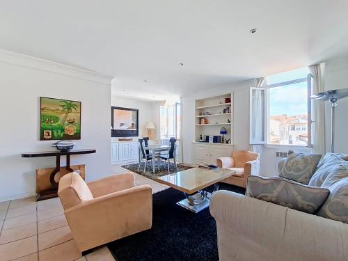 VENTE APPARTEMENT DUPLEX DERNIER ETAGE - CANNES CENTRE