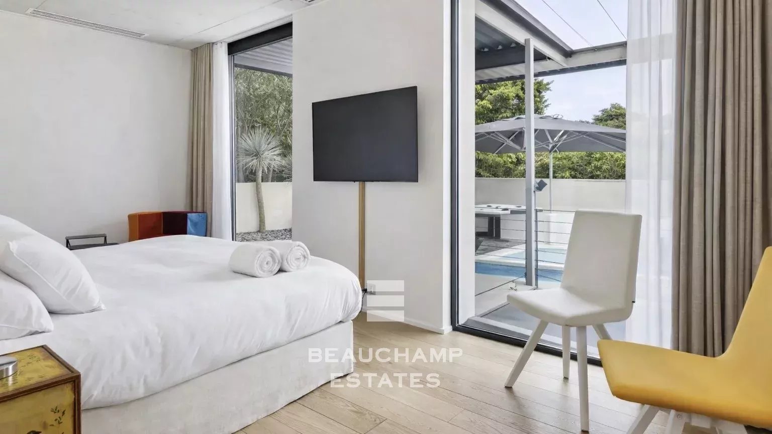 Luxueuse villa contemporaine à 100 mètres du centre villa de Saint-Tropez