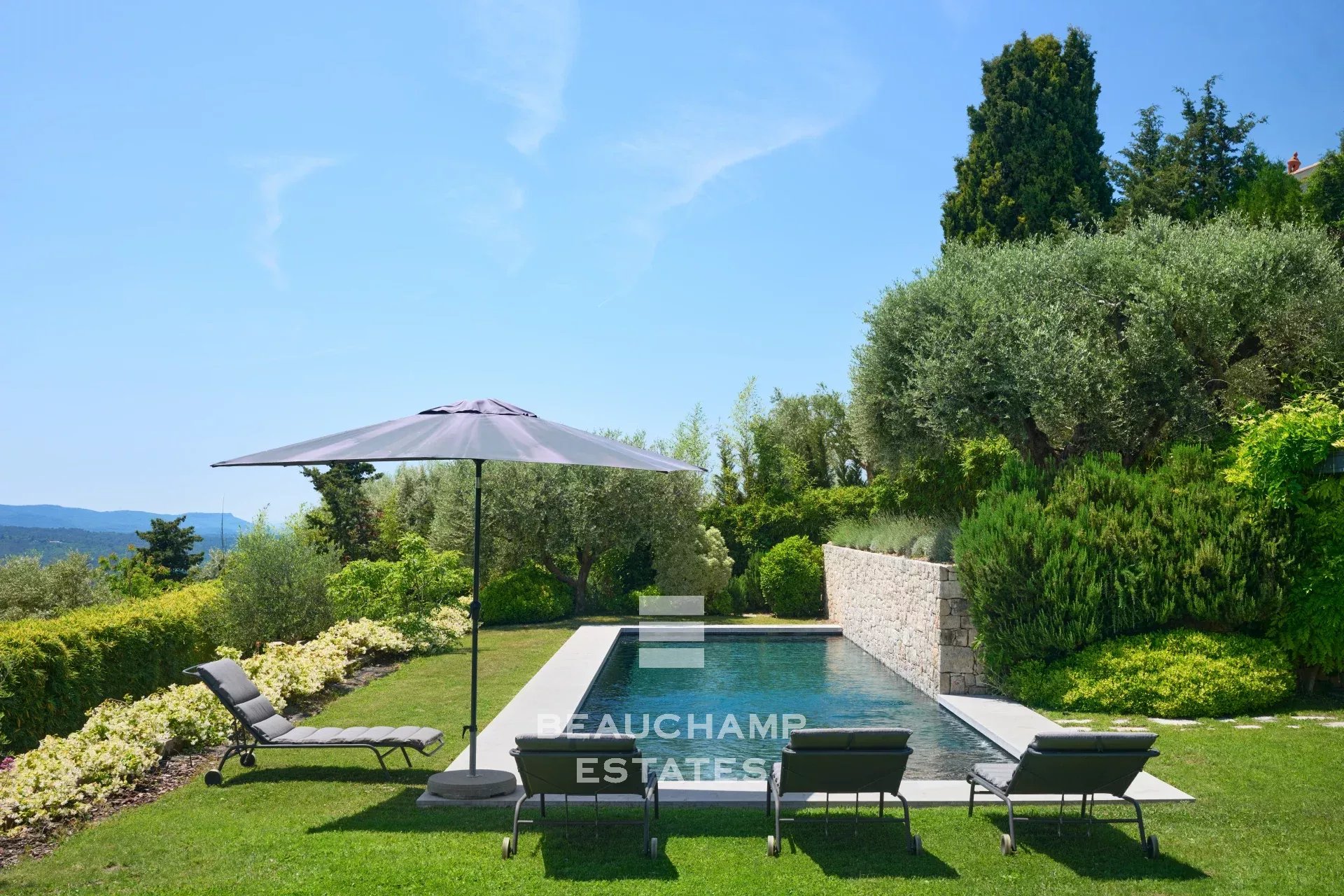 Exclusivité - Montauroux – Villa contemporaine avec vue panoramique