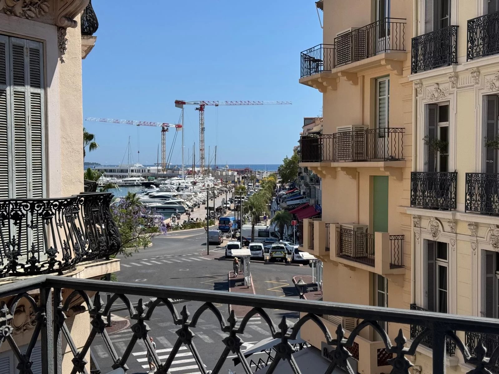 CANNES FORVILLE PALAIS 4P - BALCON VUE MER