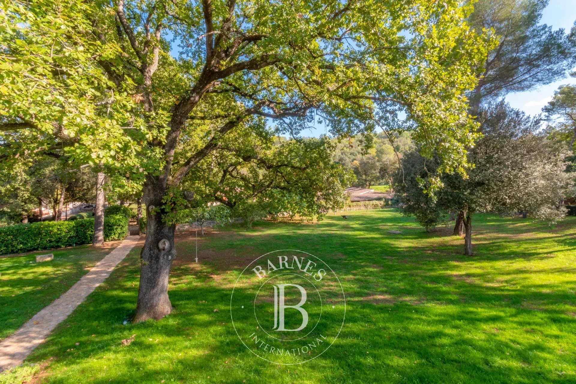 Entre Cannes et Monaco - Unique propriété équestre de près de 8 hectares avec bastide en pierre