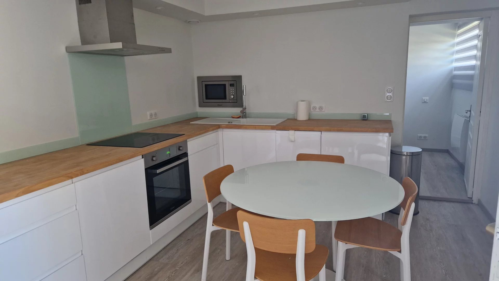 LE CANNET COLLINES - GRAND APPARTEMENT T4 TRAVERSANT - PLEINE VUE MER