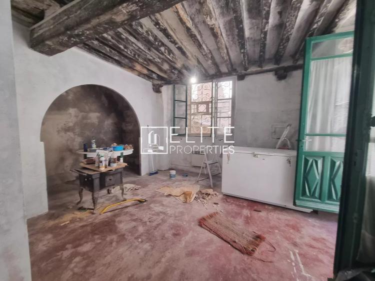 MONS – Authentique maison de village de 142 m² avec fort potentiel