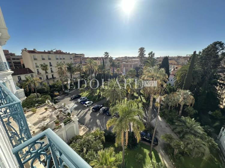 En exclusivité viager occupé sur une tête née en 1947, avec 600.000 € de bouquet plus 470 € de rente mensuelle