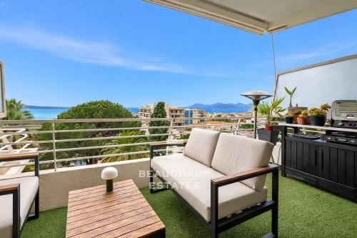 Appartement 3 pièces avec terrasse et vue mer - Cannes Basse Californie