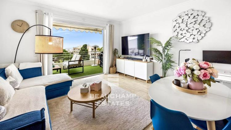 Appartement 3 pièces avec terrasse et vue mer - Cannes Basse Californie