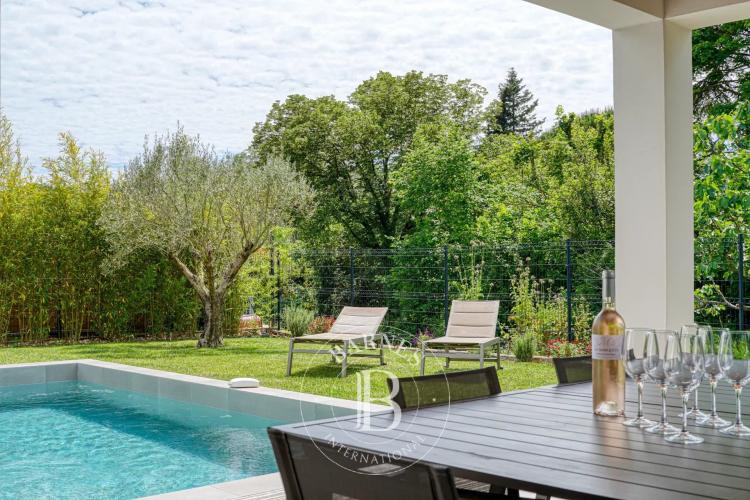 Valbonne - Proche du village - Maison moderne - 6 couchages - Piscine