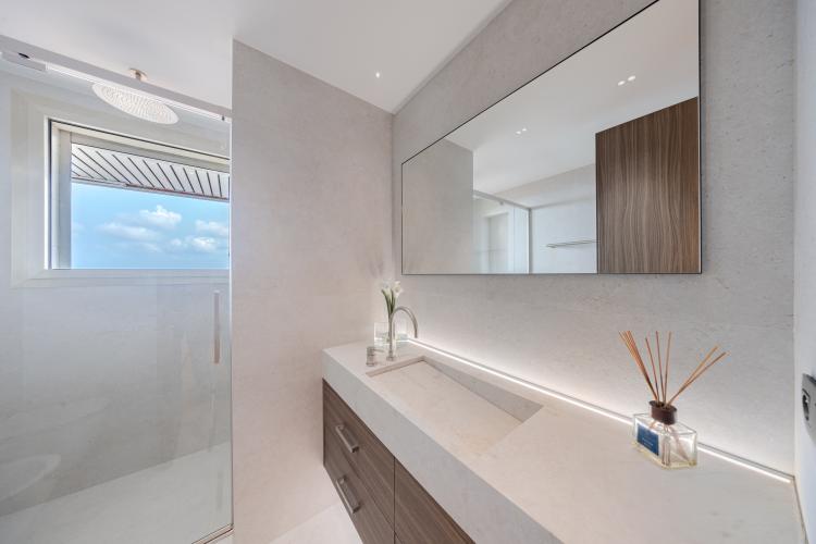 3 PIECES RENOVÉ AVEC VUE MER