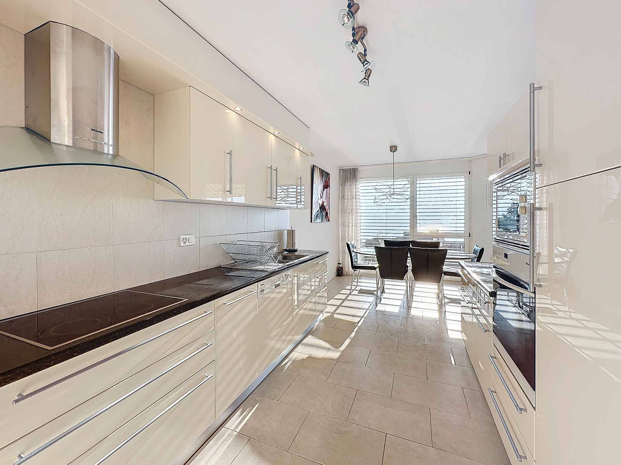 Rare ! Appartement de 5.5 pièces avec superbe vue sur le lac 