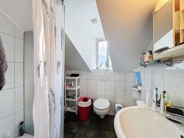 IMMEUBLE DE RENDEMENT AVEC LOCAL COMMERCIAL ET APPARTEMENTS
