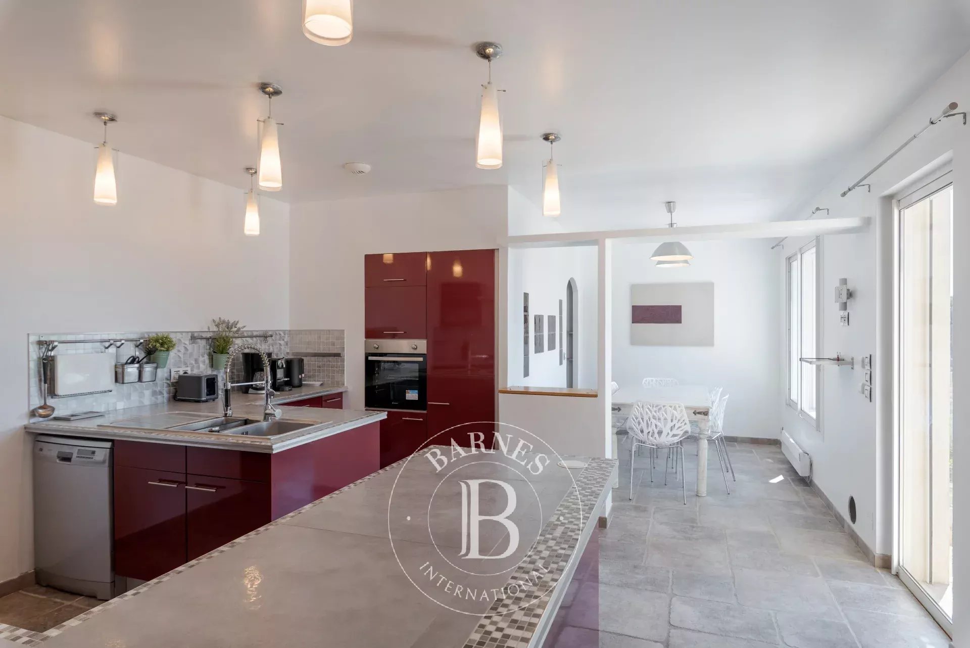 BIOT – Saint Julien – Villa contemporaine avec vue panoramique