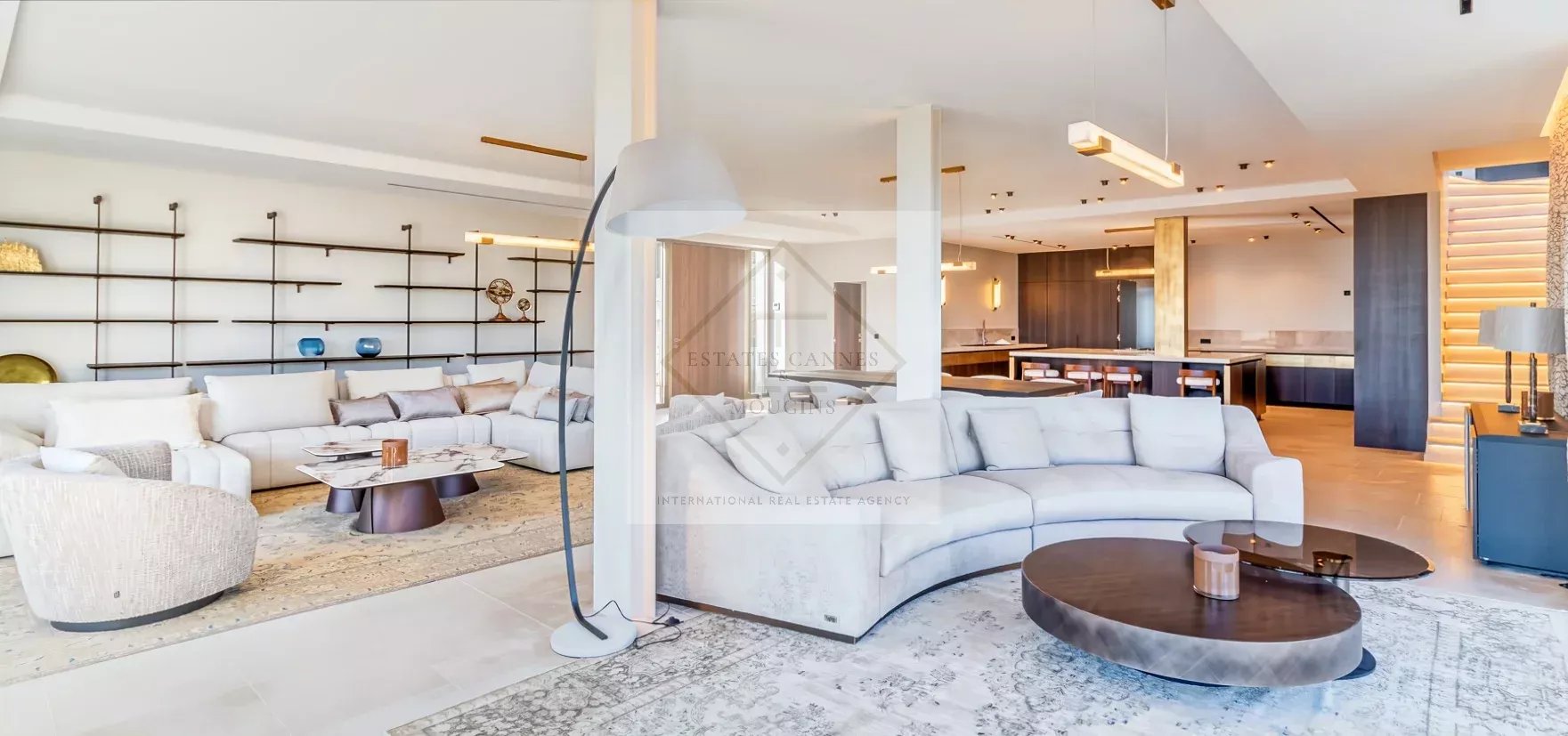 Villa contemporaine d'exception à Super Cannes – Vue mer panoramique, domaine privé et sécurisé