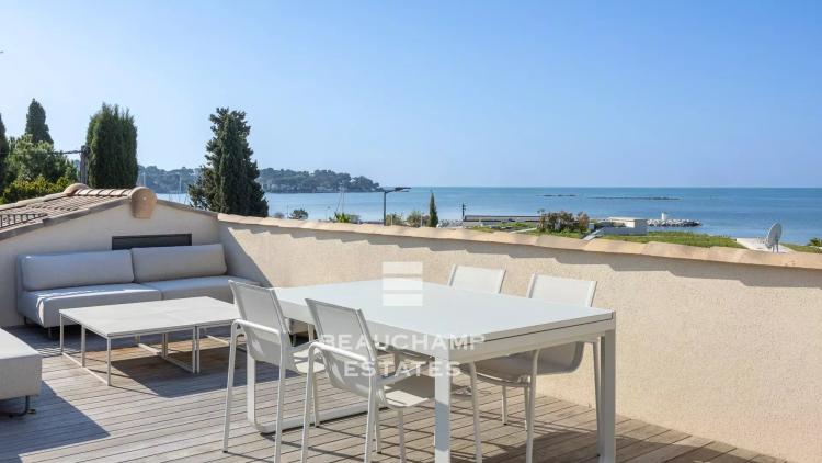 Villa contemporaine avec vue mer panoramique - Cap d'Antibes