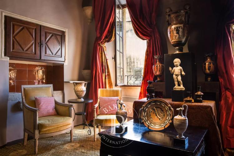 Saint Paul de Vence - galerie et appartement - emplacement exceptionnel