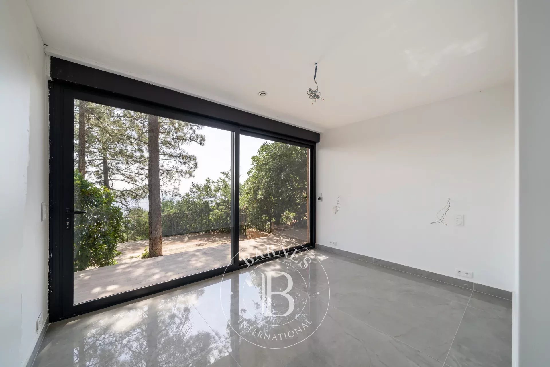 SUPERBE VILLA : THEOULE SUR MER