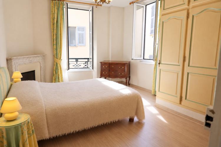 MONEGHETTI - APPARTEMENT SOUS LOI AU CALME ABSOLU DANS UN PETITE COPROPRIETE - 3P - VILLA MONICA