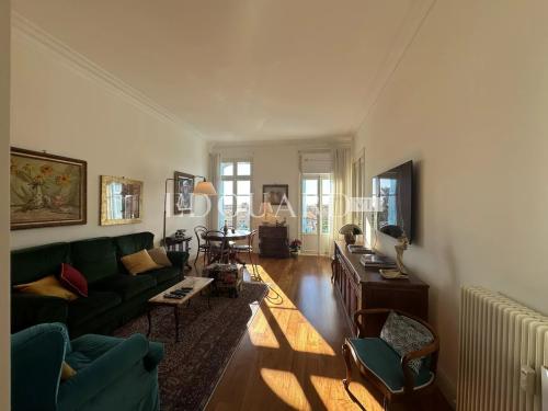 En exclusivité viager occupé sur une tête née en 1947, avec 600.000 € de bouquet plus 470 € de rente mensuelle