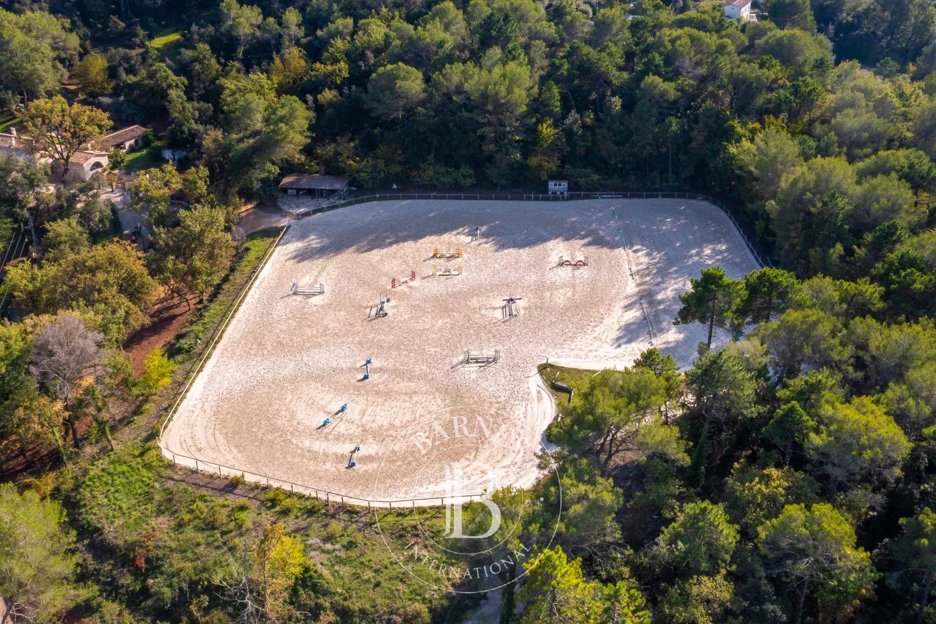 Entre Cannes et Monaco - Unique propriété équestre de près de 8 hectares avec bastide en pierre
