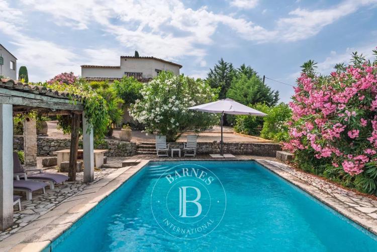 Vence - Villa provençale avec piscine et vue village